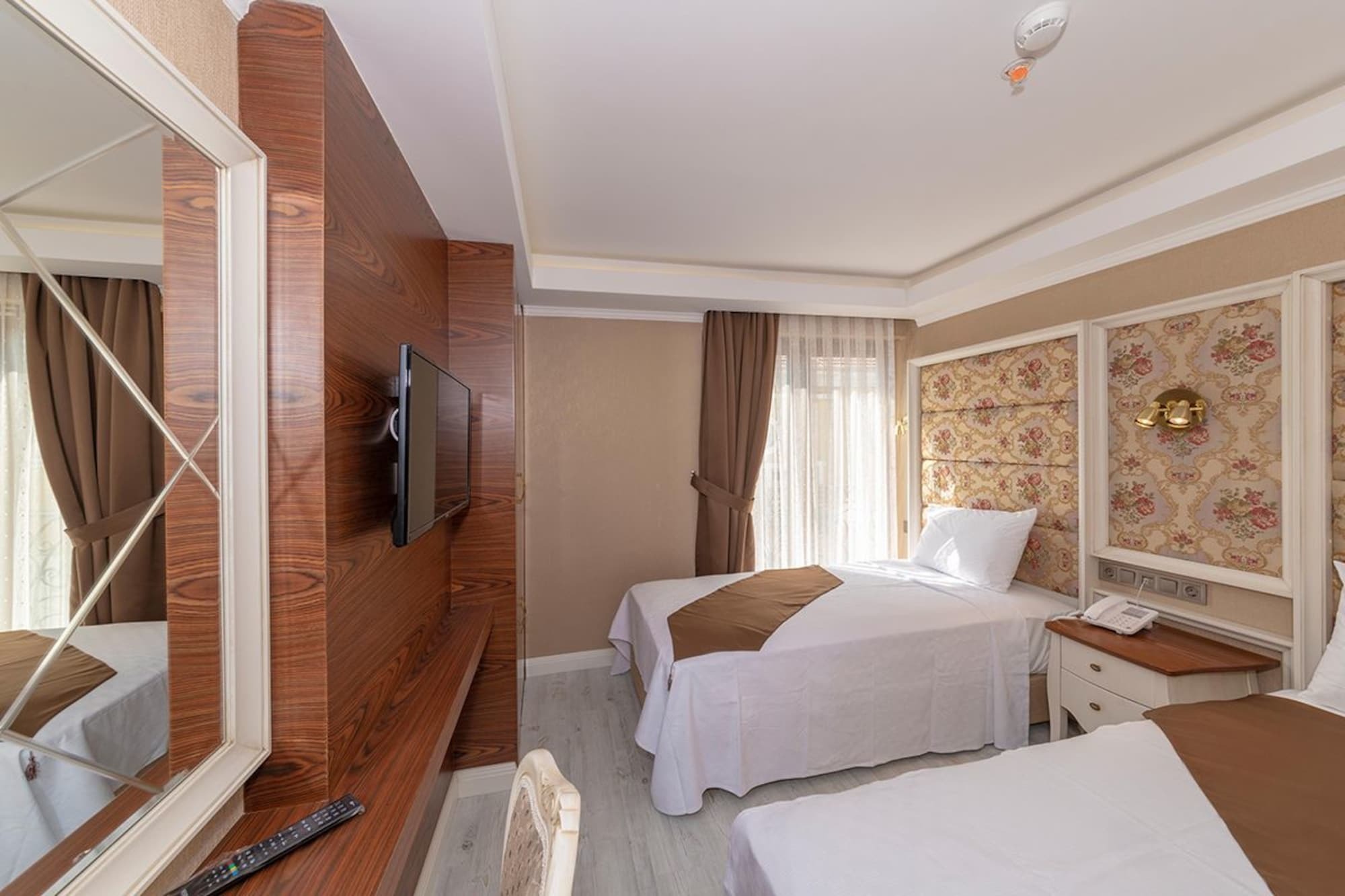 Sultan City Hotel Istanboel Buitenkant foto